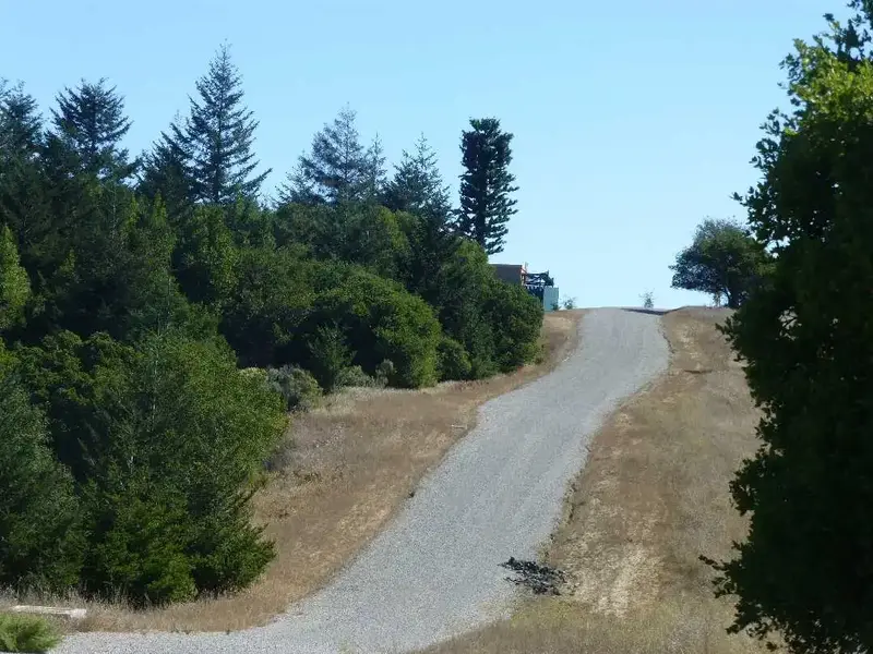 Cell tower.webp