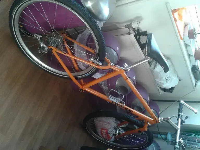 Orange frame wheels 2.webp