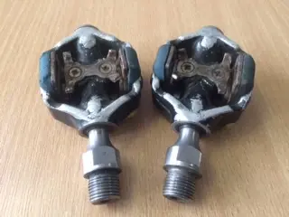 Pedals 2.webp