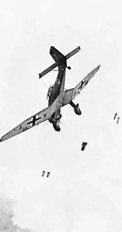 Stuka-bombs-falling.webp