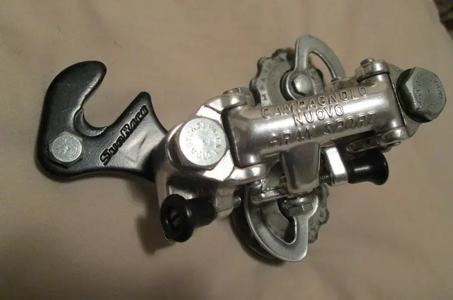 gear hanger.webp