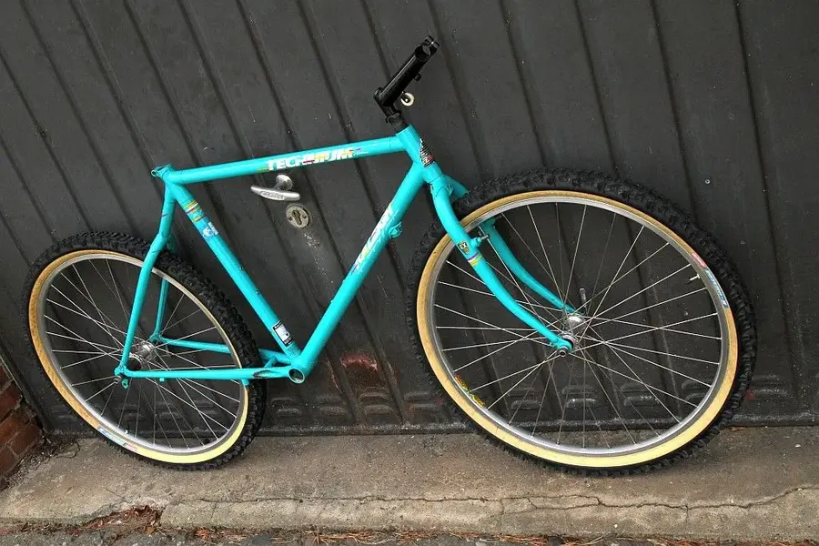 retrobike3.webp