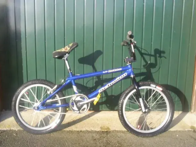 Schwinn blue falcon deals