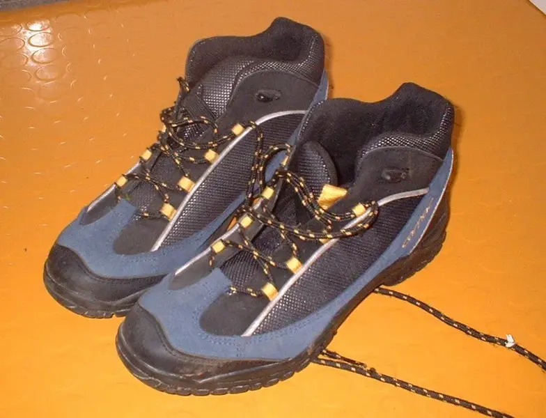 shoes.webp