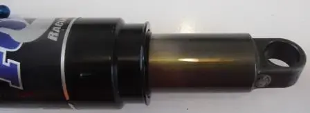 Fox Float RL 165mm wear.webp