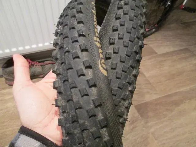 tyres2 002 (640x480).webp