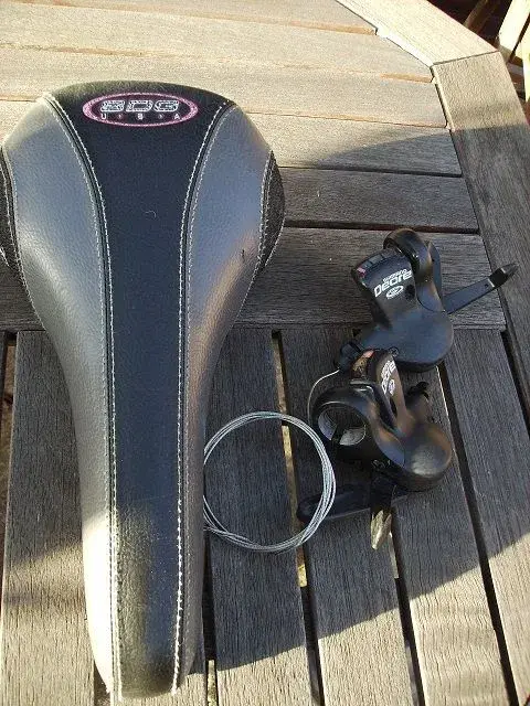 Brakes shifters Hope hub etc 011.webp