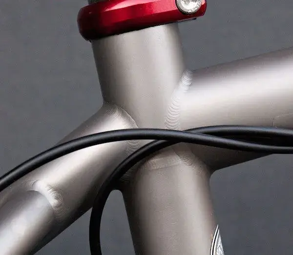 LLC_2279-seatpost-area.webp