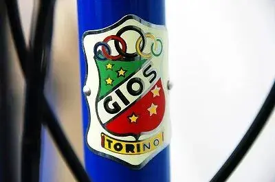 HEADBADGE.webp