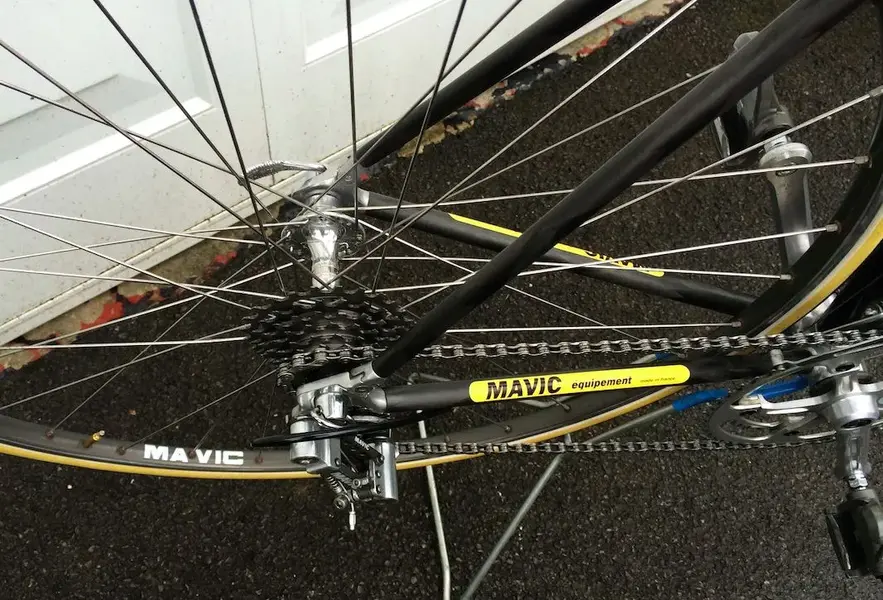 KAS Carbone rear.webp