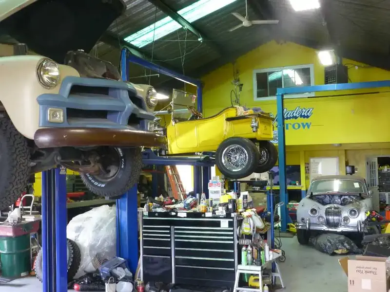 '54 Chevy,'23 T, '62 Jag.webp