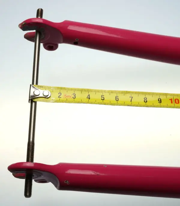Fork 1inch pink threaded 06.webp
