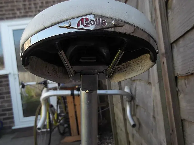 Gitane saddle polished.webp