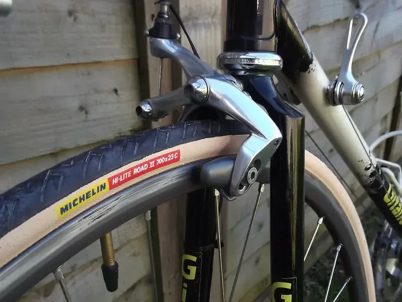 Gitane tyres and brakes.webp