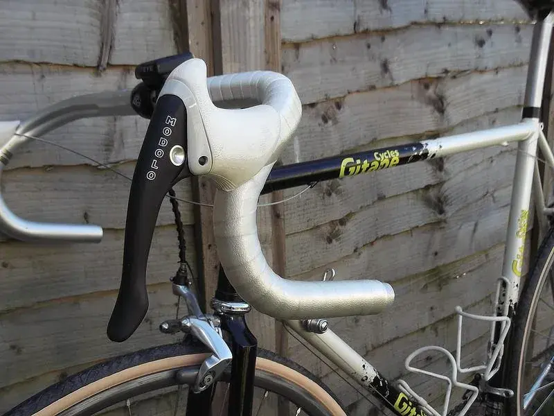 Gitane bar tape.webp