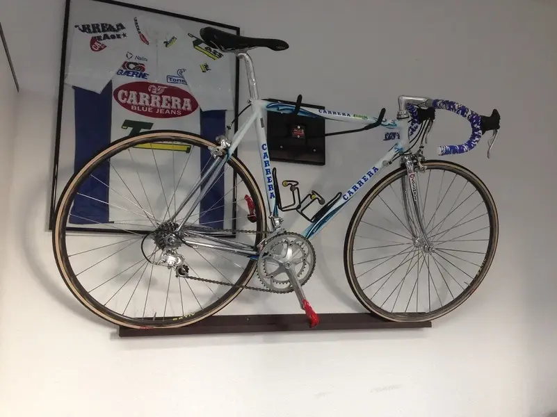 Carrera_ wall.webp