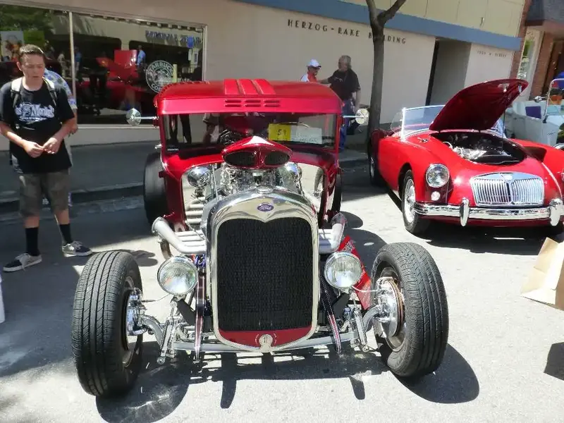 32 Ford, MGA.webp