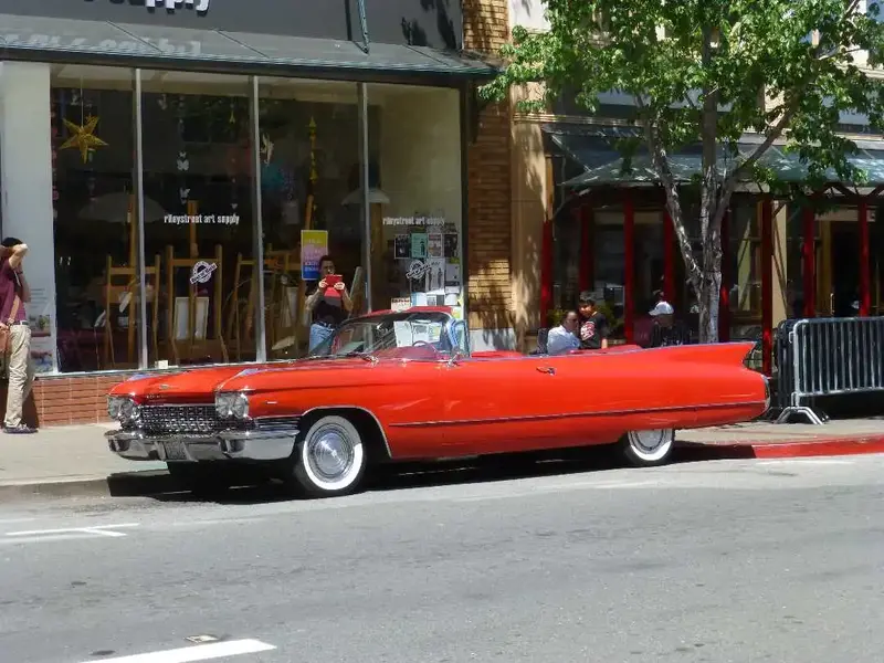 Cad Land Yacht.webp
