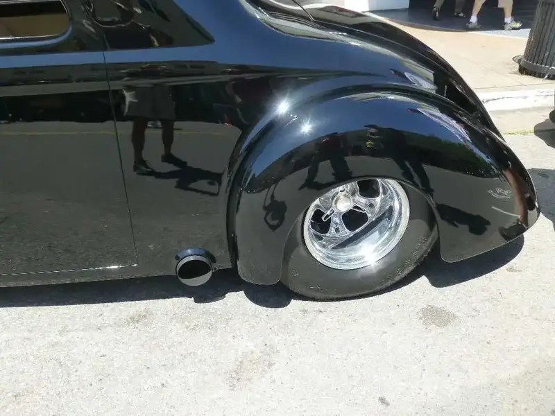 Side pipes.webp