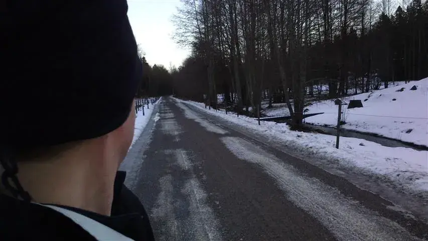 winter helmet.webp