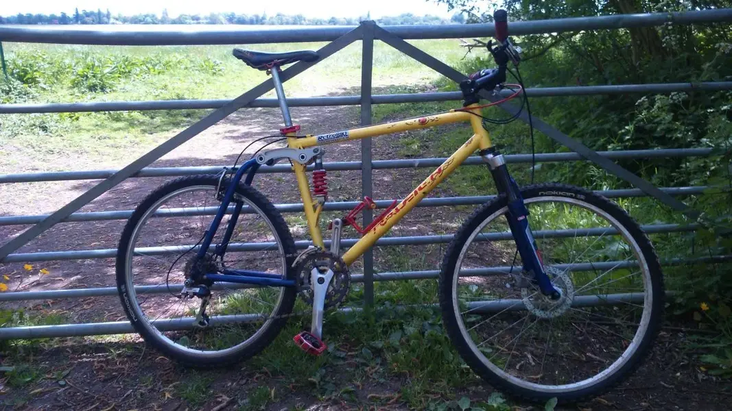 car boot bikey.webp
