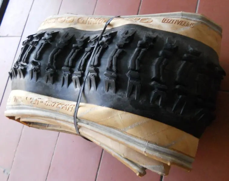 gomme Specialized20.webp