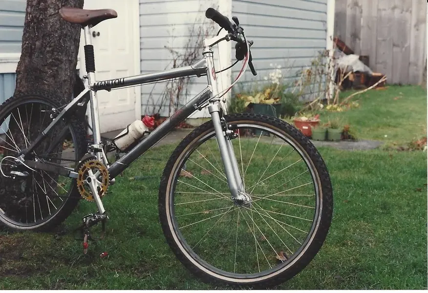1988 Manitou web.webp
