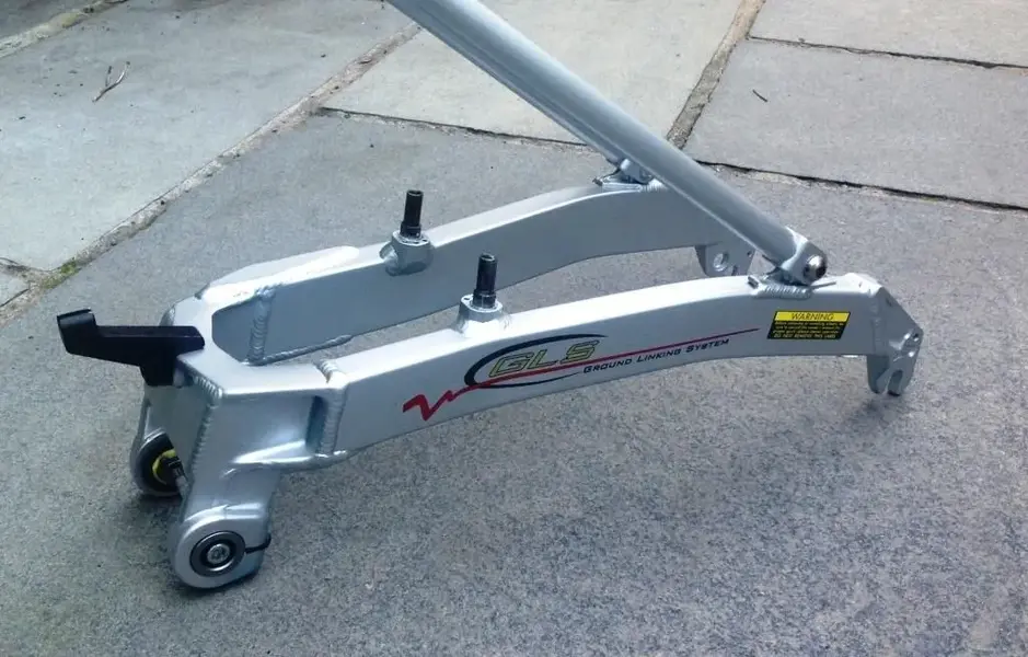 Swingarm 2.webp