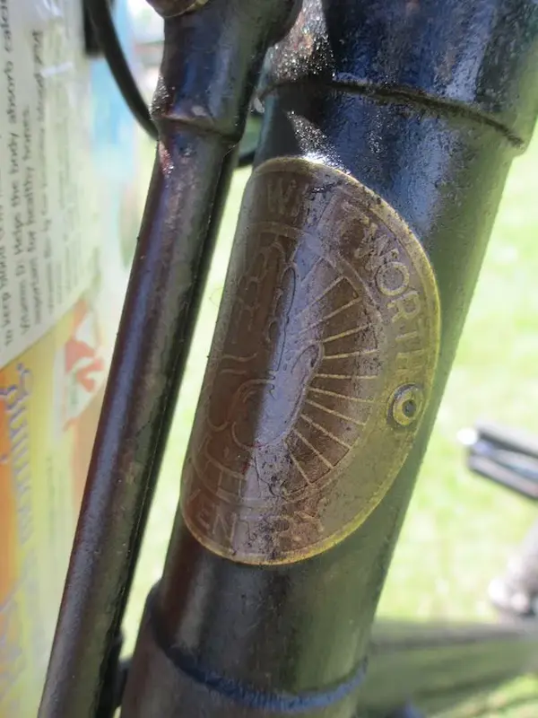 rudge whitworth badge.webp