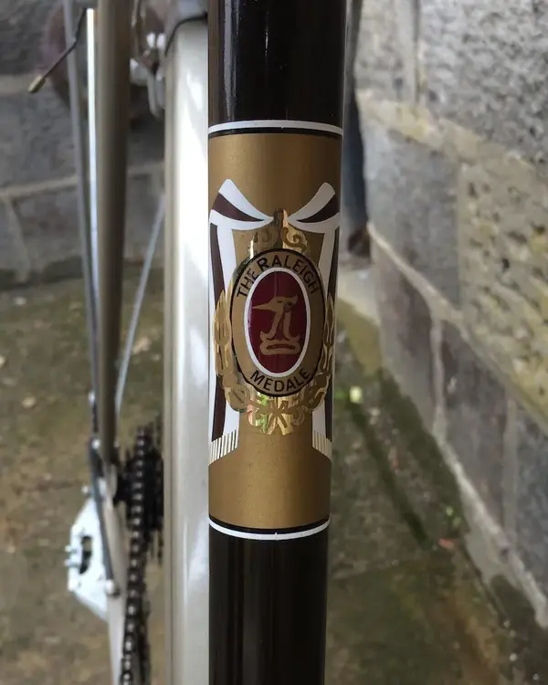 15-401 Raleigh Medale 10sp racer 05.webp