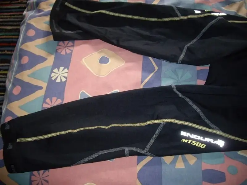 Endura bib 3.webp