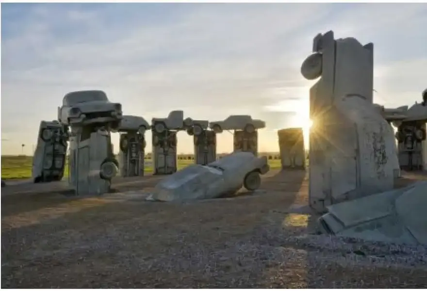 Carhenge.webp