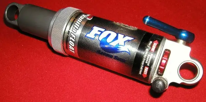 Fox Vanilla Float RC rear shock issues solveable. Retrobike