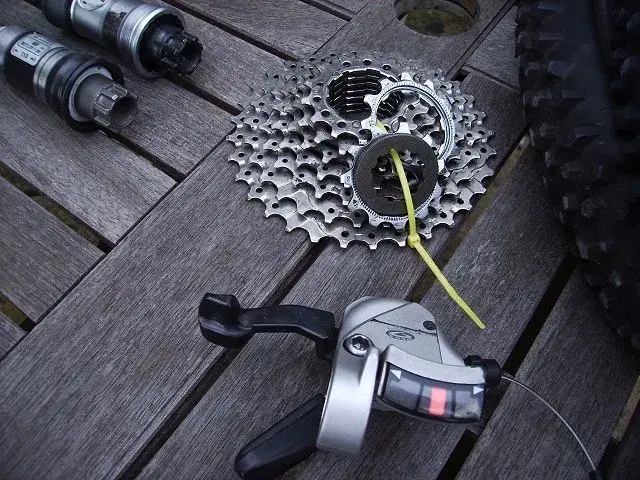 XT750 plus bits 004.webp