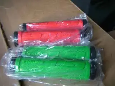 gt-grips-red-green.webp