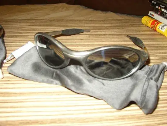 oakley.webp