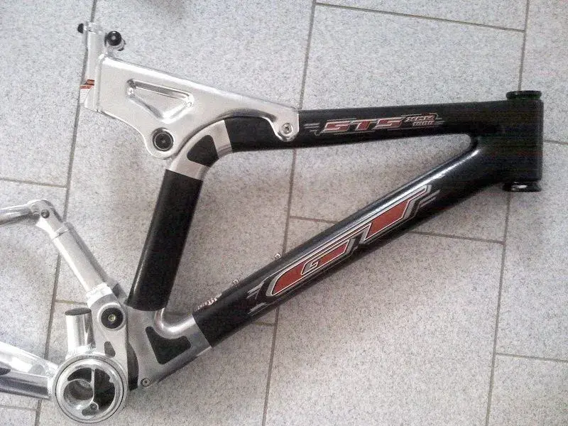sts-xcr-1-2.webp