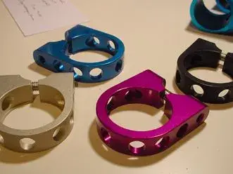 collarscolours34pt9.webp