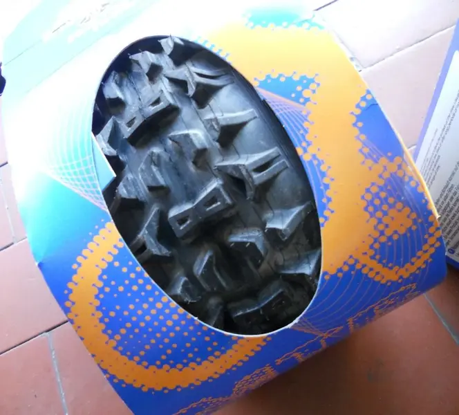 gomme PANARACER26.webp