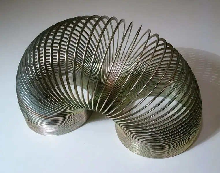 2006-02-04_Metal_spiral.webp