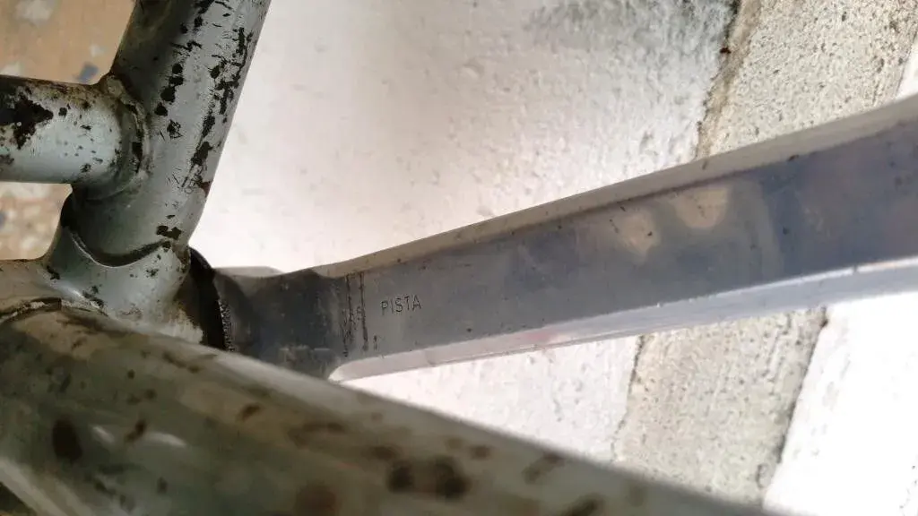 F05.webp