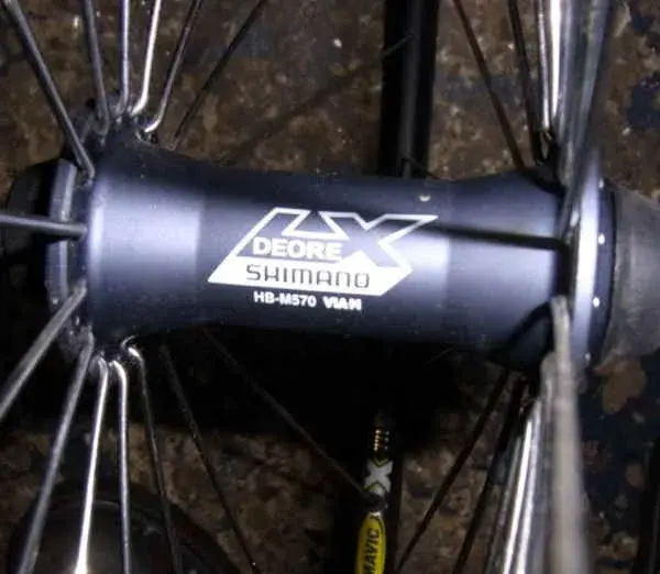 lx570-mav221-4.webp