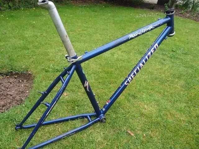 Spesh Rockhopper Comp FS frame 010.webp