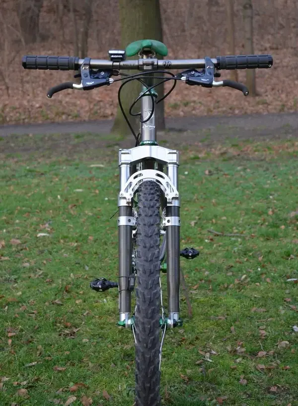 DBR Axis TT front small.webp