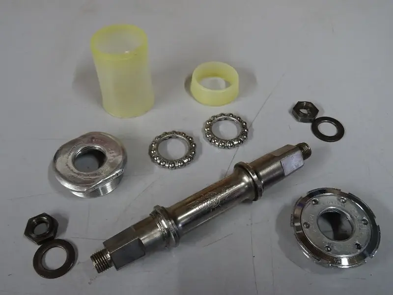 bottom bracket 1.webp