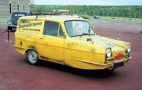 brianandvicky%5CTrotters%20Robin%20Reliant.webp