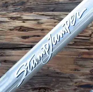 1983_stumpjumper_sport_6.webp