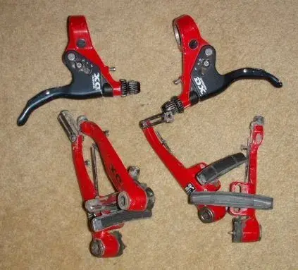 DX v brakes.webp