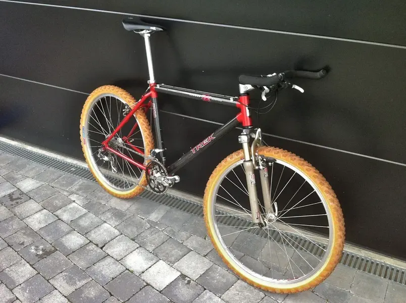 Trek8700.webp