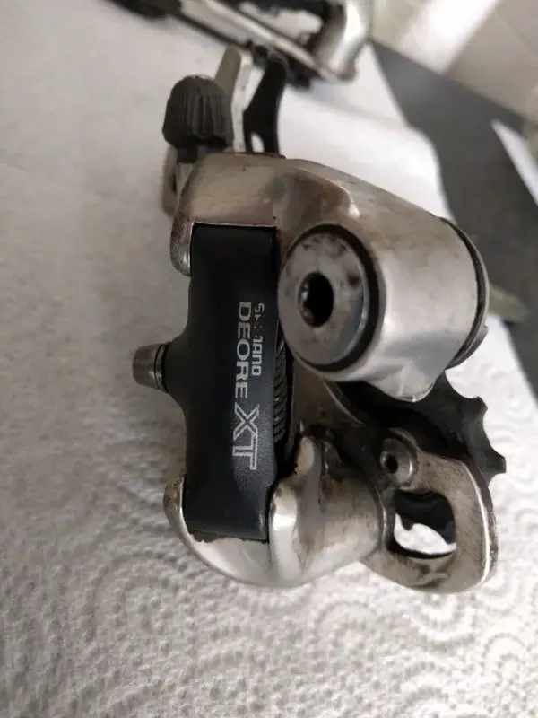 XT rear mech B logo.webp